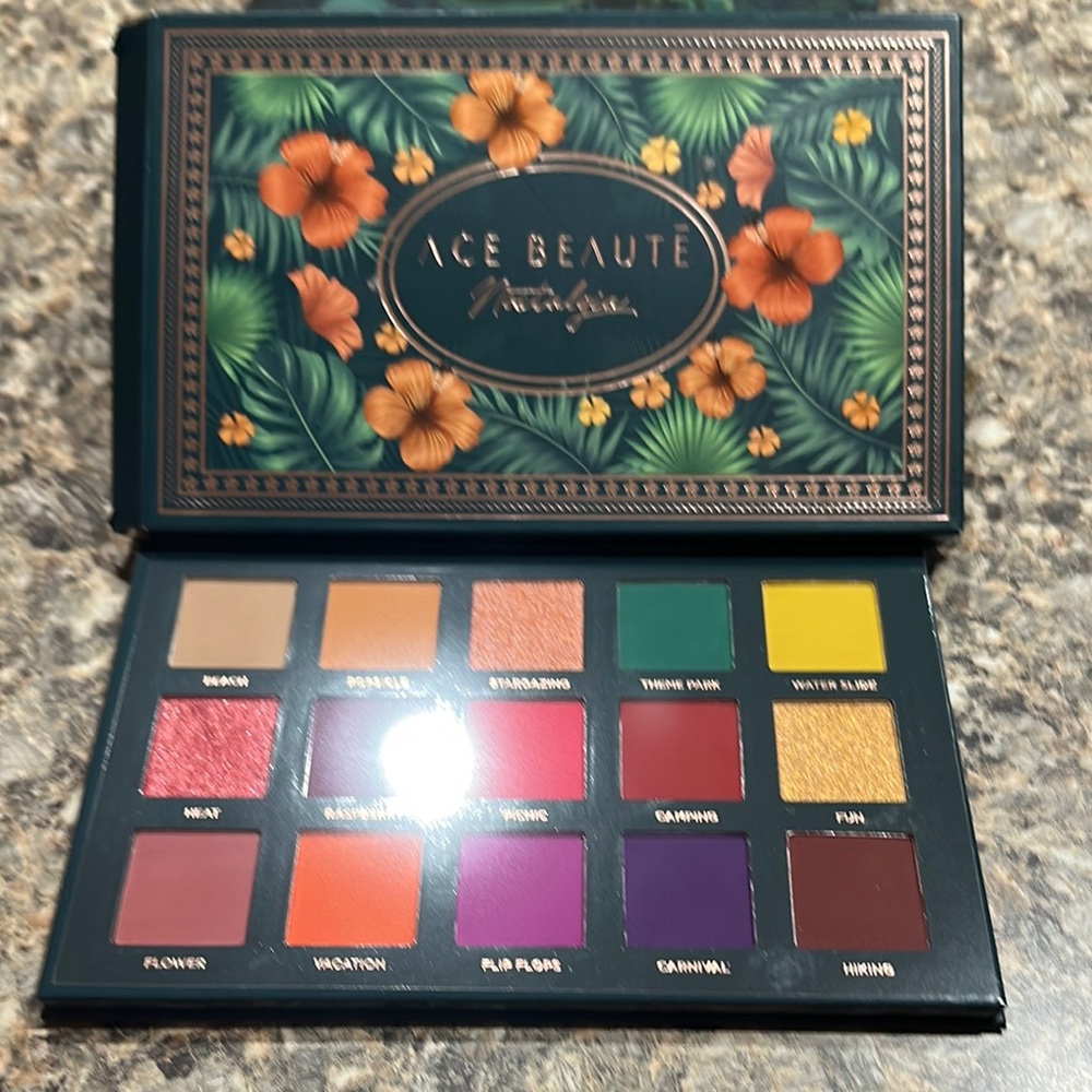 Ace Beaute Paradise Fallen Eyeshadow Palette
